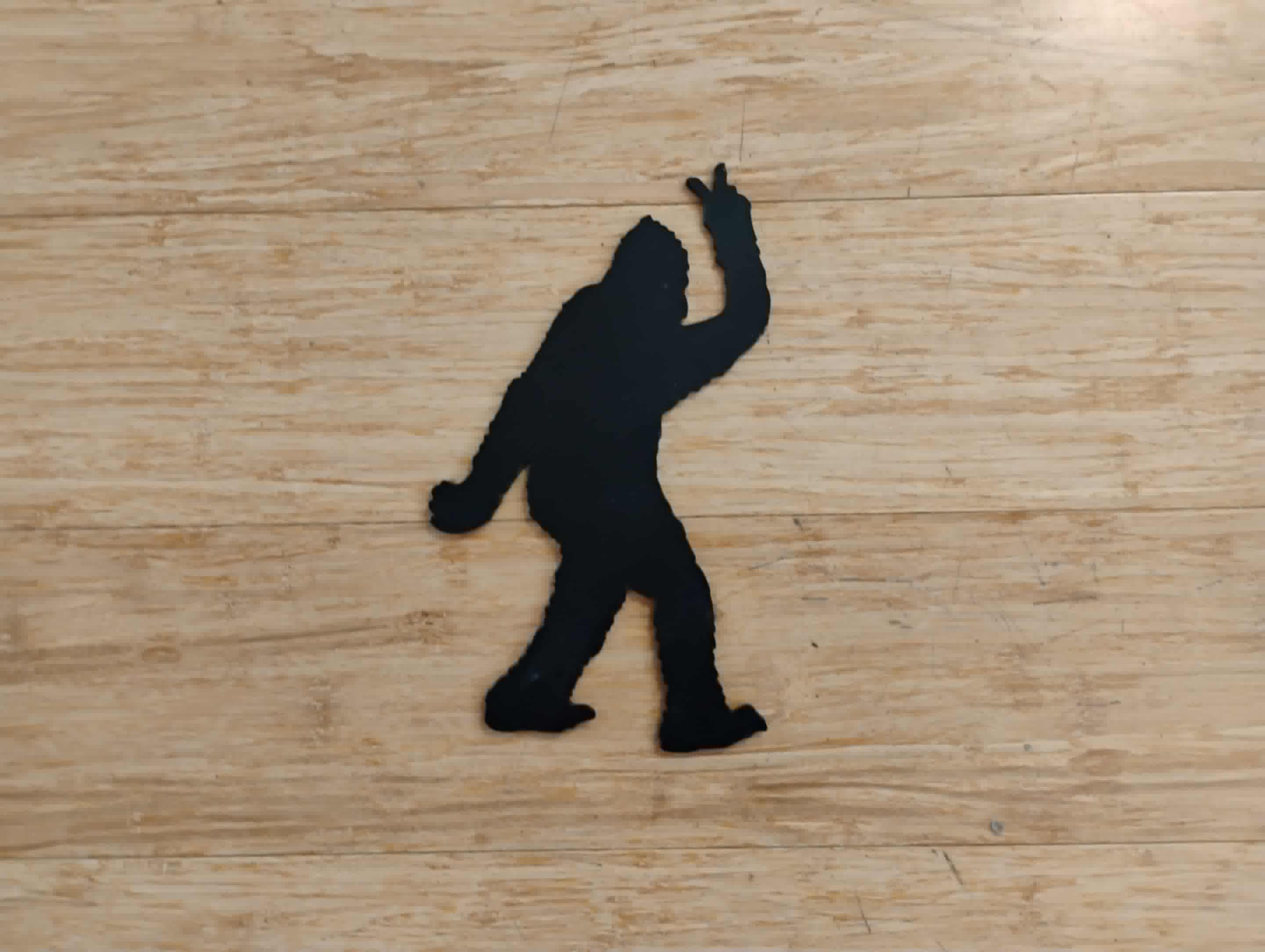 Bigfoot - Peace Out silhouette figurine